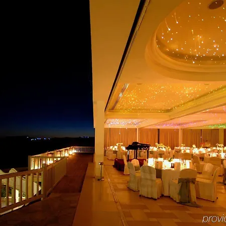 Royal Myconian - Leading Hotels Of The World 