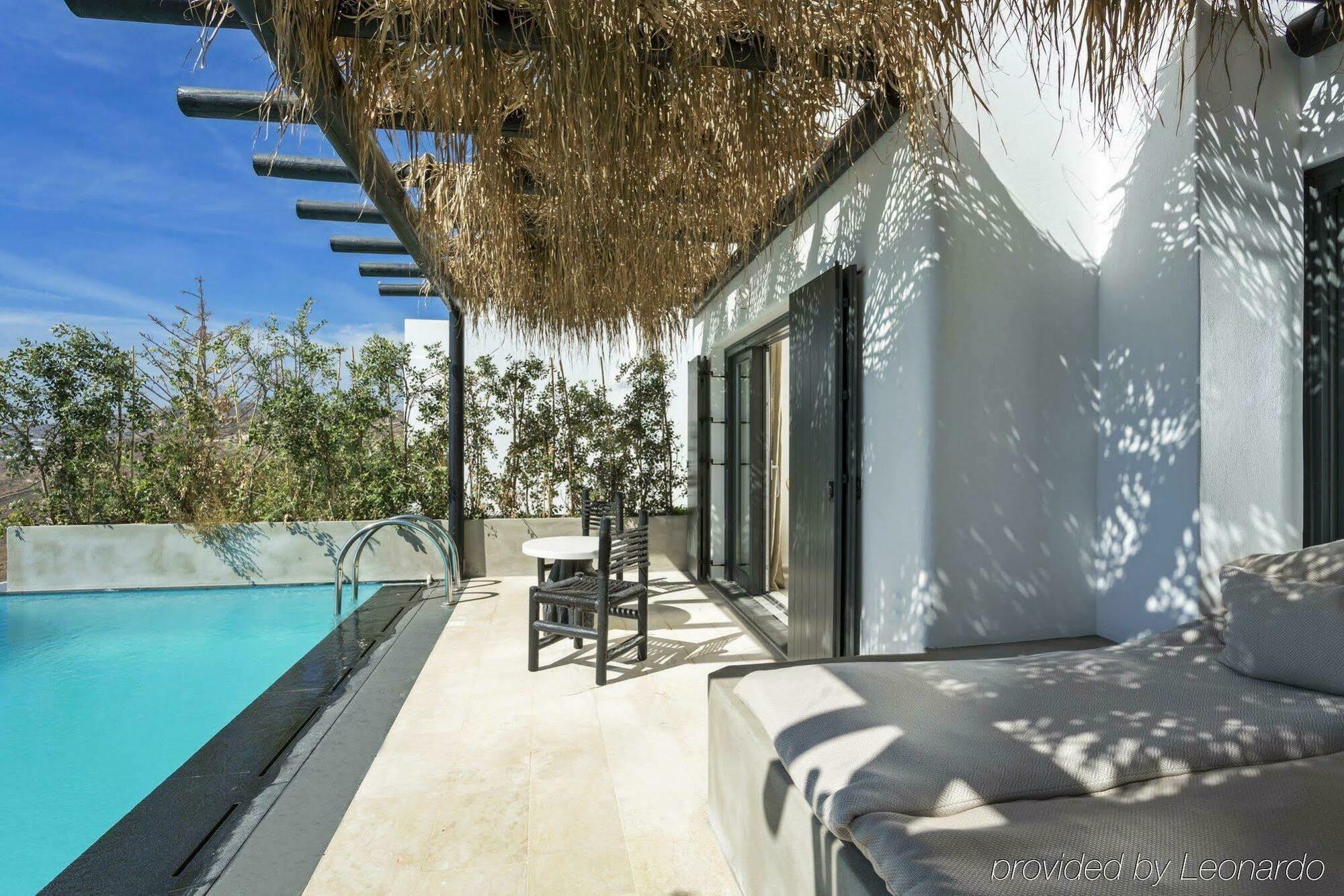 Royal Myconian - Leading Of The World 5* Elia (Mykonos)